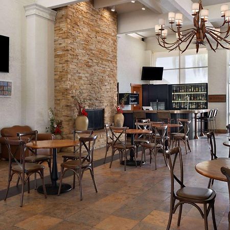 Ramada By Wyndham Tucson Ξενοδοχείο Εξωτερικό φωτογραφία