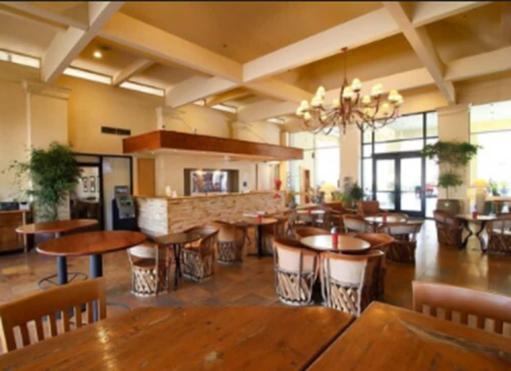 Ramada By Wyndham Tucson Ξενοδοχείο Εξωτερικό φωτογραφία