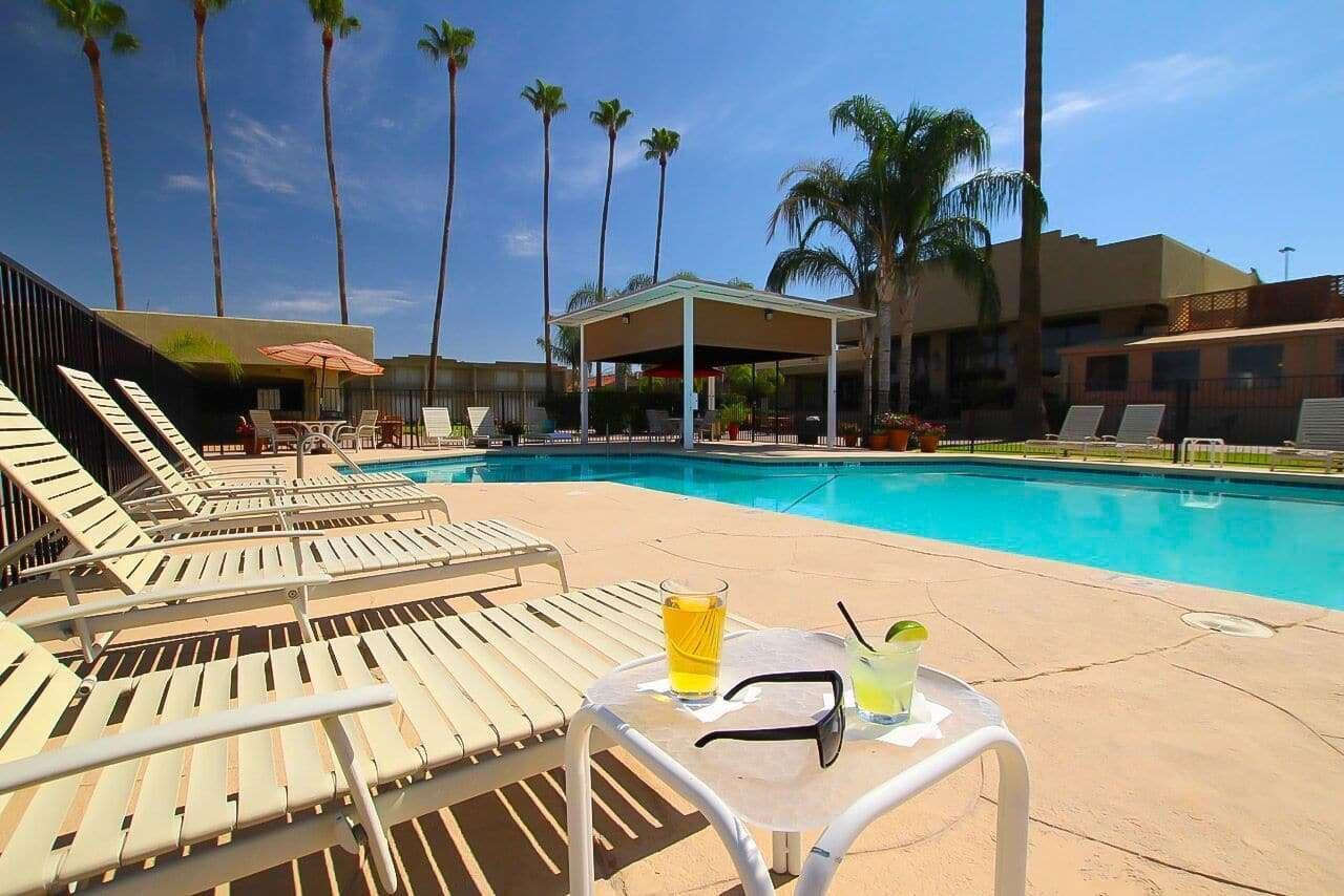 Ramada By Wyndham Tucson Ξενοδοχείο Εξωτερικό φωτογραφία