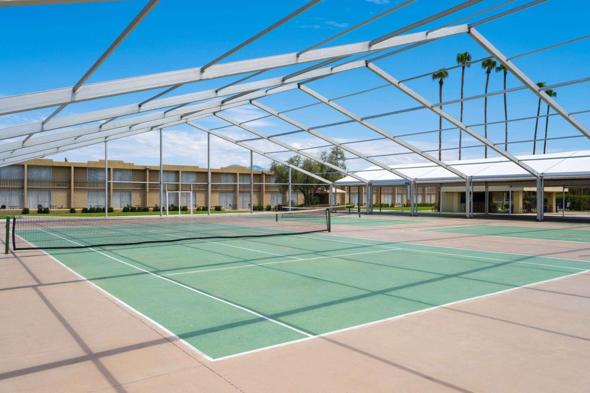Ramada By Wyndham Tucson Ξενοδοχείο Εξωτερικό φωτογραφία