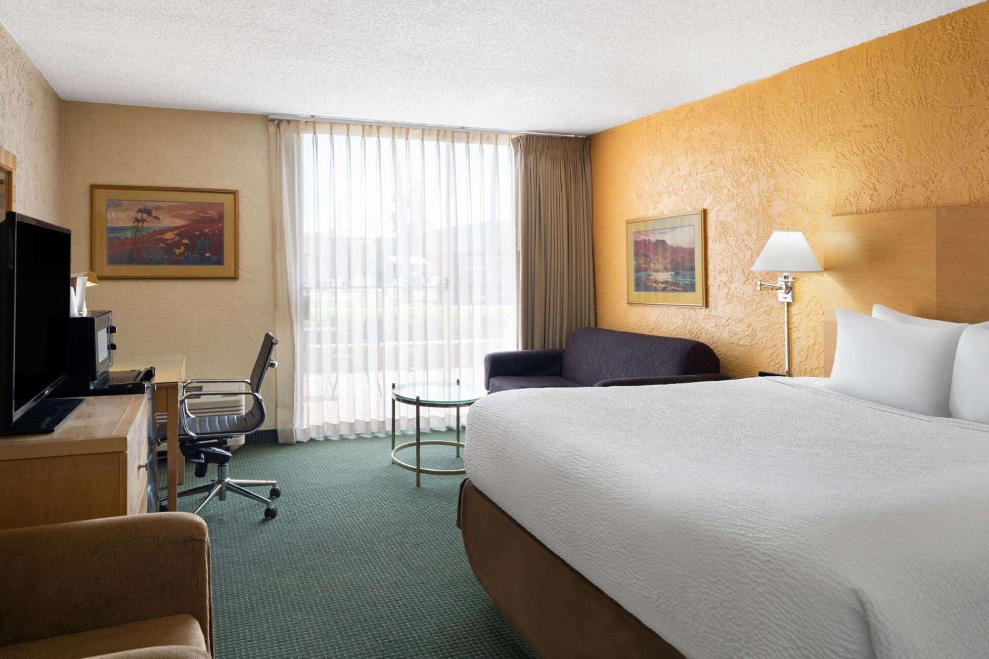 Ramada By Wyndham Tucson Ξενοδοχείο Εξωτερικό φωτογραφία