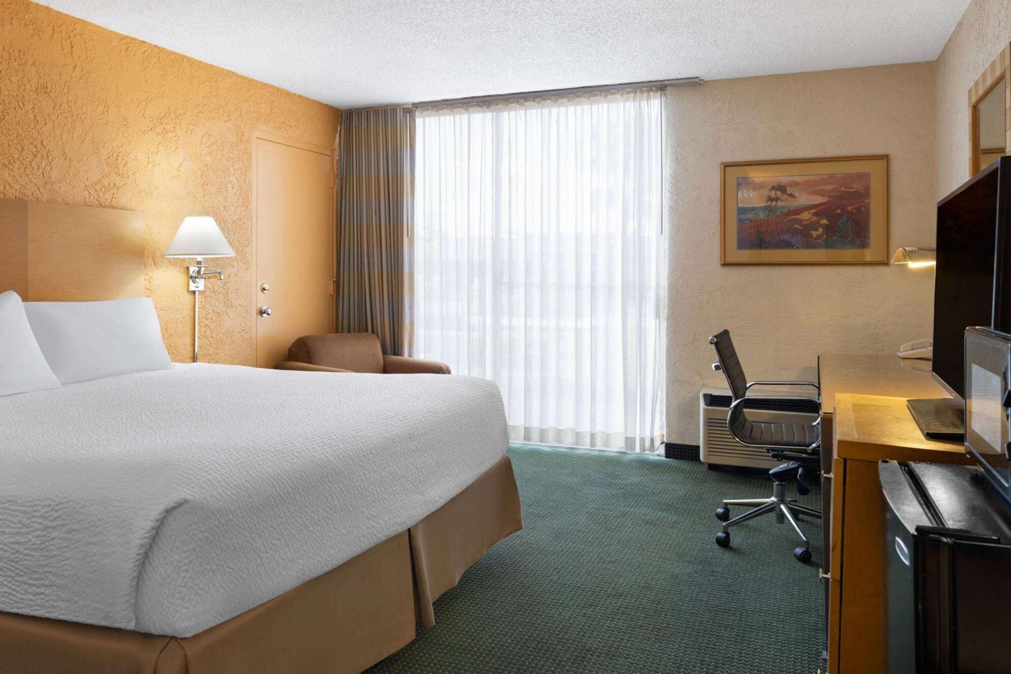 Ramada By Wyndham Tucson Ξενοδοχείο Εξωτερικό φωτογραφία