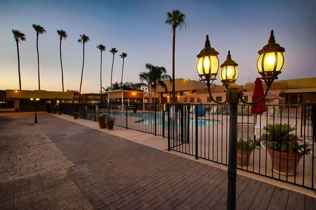 Ramada By Wyndham Tucson Ξενοδοχείο Εξωτερικό φωτογραφία